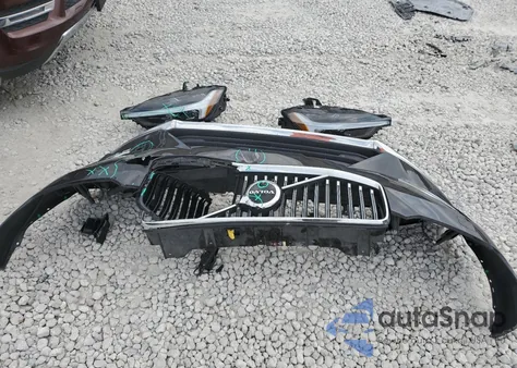 2023 Volvo Xc60 Ultimate z USA, uszkodzony, nr VIN YV4L12DA7P1295138